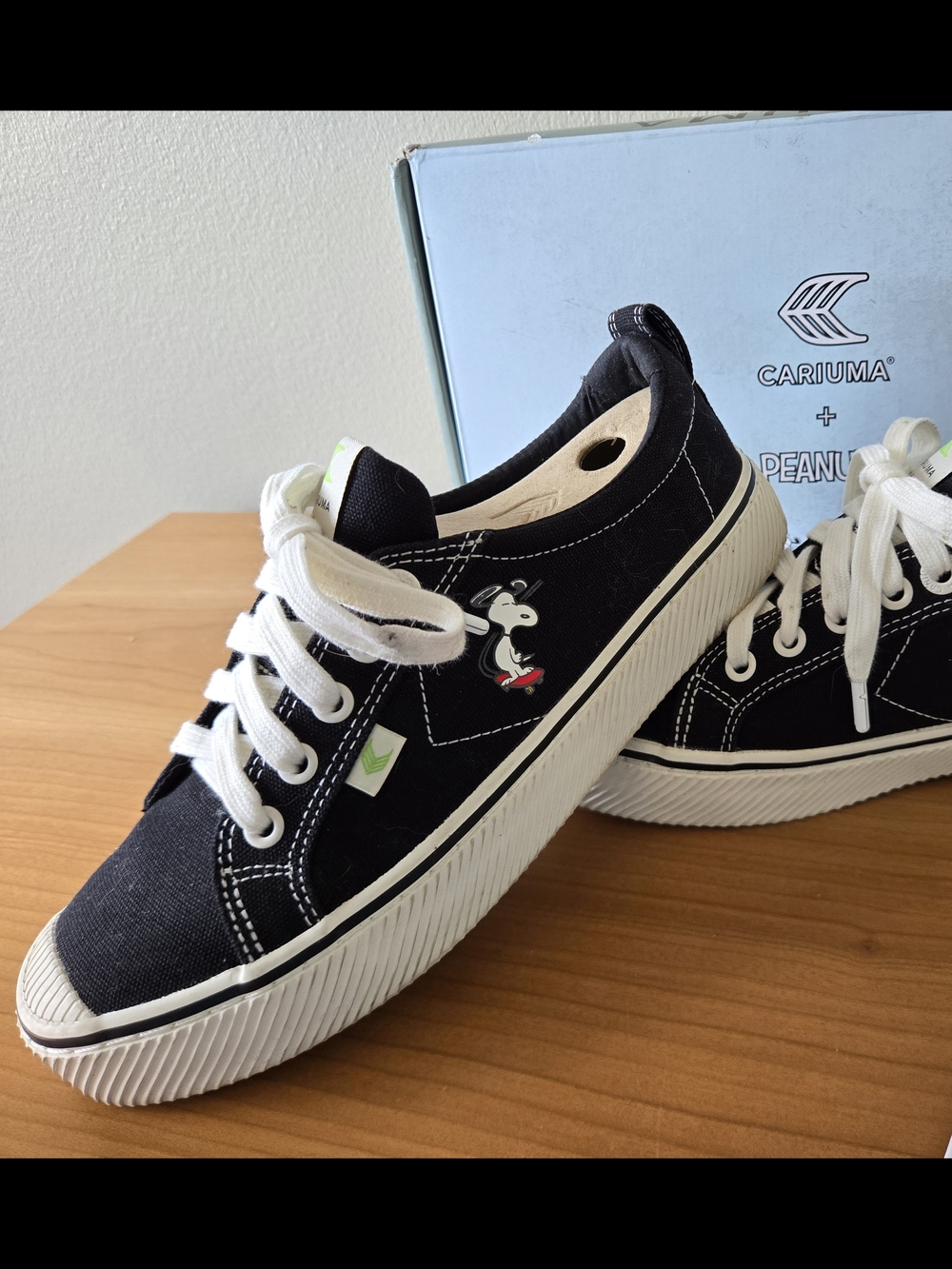 Cariuma Black Canvas Sneakers with White Laces and Snoopy Detail